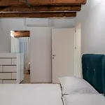 Apartment San Stae Glamour Venedig