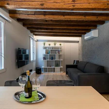 San Stae Glamour Apartman