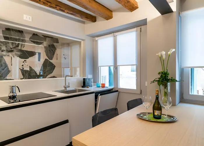 San Stae Glamour Apartman *