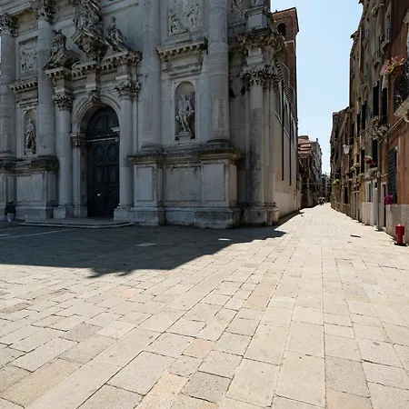 Appartamento San Stae Glamour